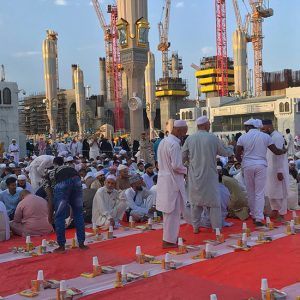 Feed the Fasting Inside Haramain Shareefain